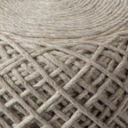 Pouf rond en laine tressée marron Allium