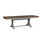 Table de salle à manger avec tréteaux, chaises et banc blanc antique, style ferme revisité