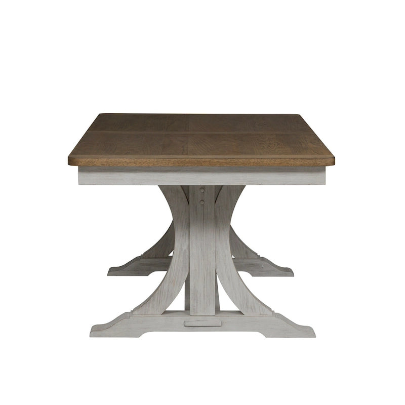 Table de salle à manger avec tréteaux, chaises et banc blanc antique, style ferme revisité