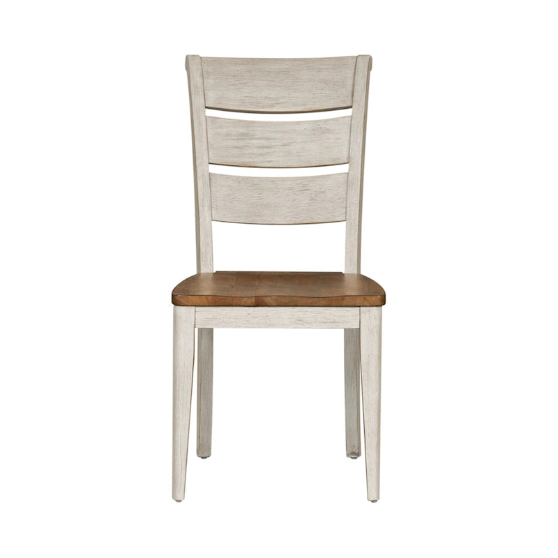 Table de salle à manger avec tréteaux, chaises et banc blanc antique, style ferme revisité