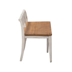 Table de salle à manger avec tréteaux, chaises et banc blanc antique, style ferme revisité