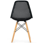 Chaise creuse moderne en plastique avec pieds en bois