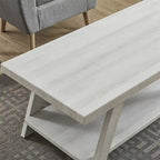 Table basse contemporaine en bois avec étagère