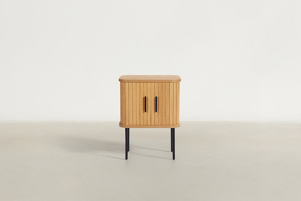 Oak Veneer Nightstand with Curved Fluted Doors & Elevated Legs for Bedroom