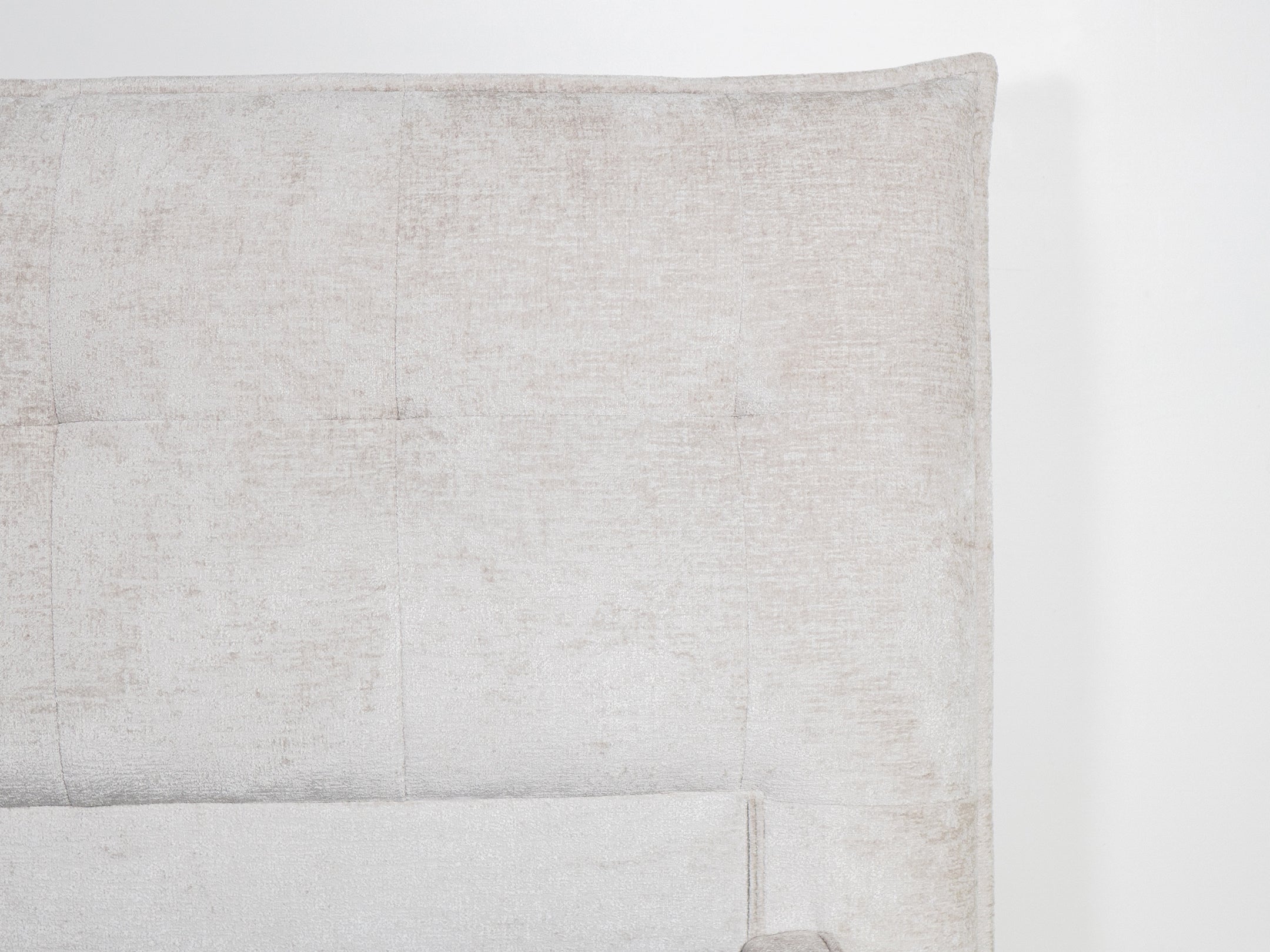 Cotton Upholstered Storage Bed with Lift-Up Compartment for Bedroom
