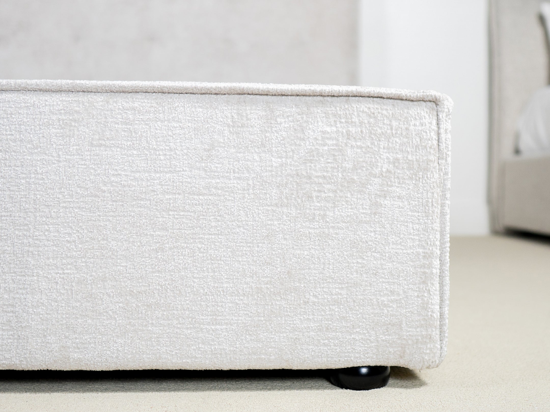Cotton Upholstered Storage Bed with Lift-Up Compartment for Bedroom